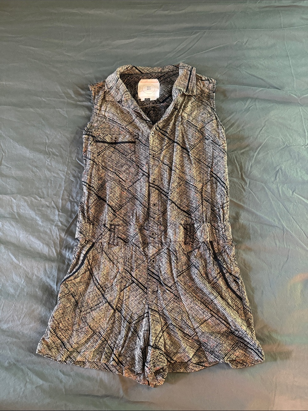 Sleeveless Black & Tan Patterned Women’s Romper with Pockets